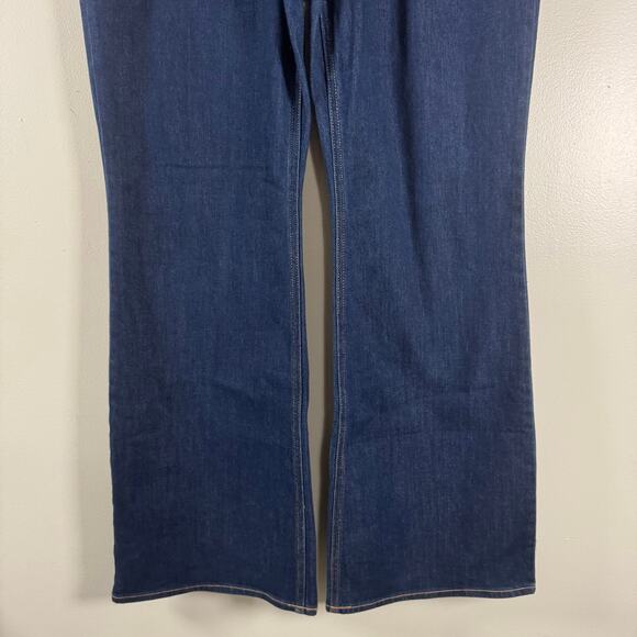 Old Navy Women's High Rise Wow Flare Jeans Dark Wash Cotton Blend Blue 10 - Picture 2 of 9